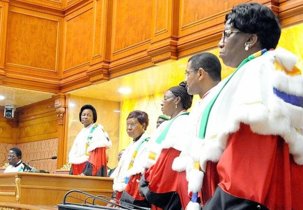 Gabon : la Cour constitutionnelle valide le « oui » au référendum